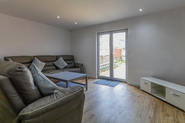 5 bed house, Miskin Street, Cathays, Cardiff, CF244AS - Image 5